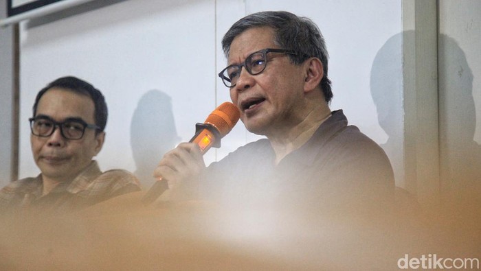 Rocky Gerung Bakal Penuhi Panggilan Bareskrim soal Kasus Dugaan Hina Jokowi